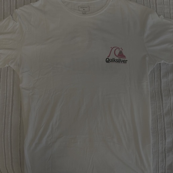 Quiksilver Cream Tee with Pink Graphic - Picture 2 of 4